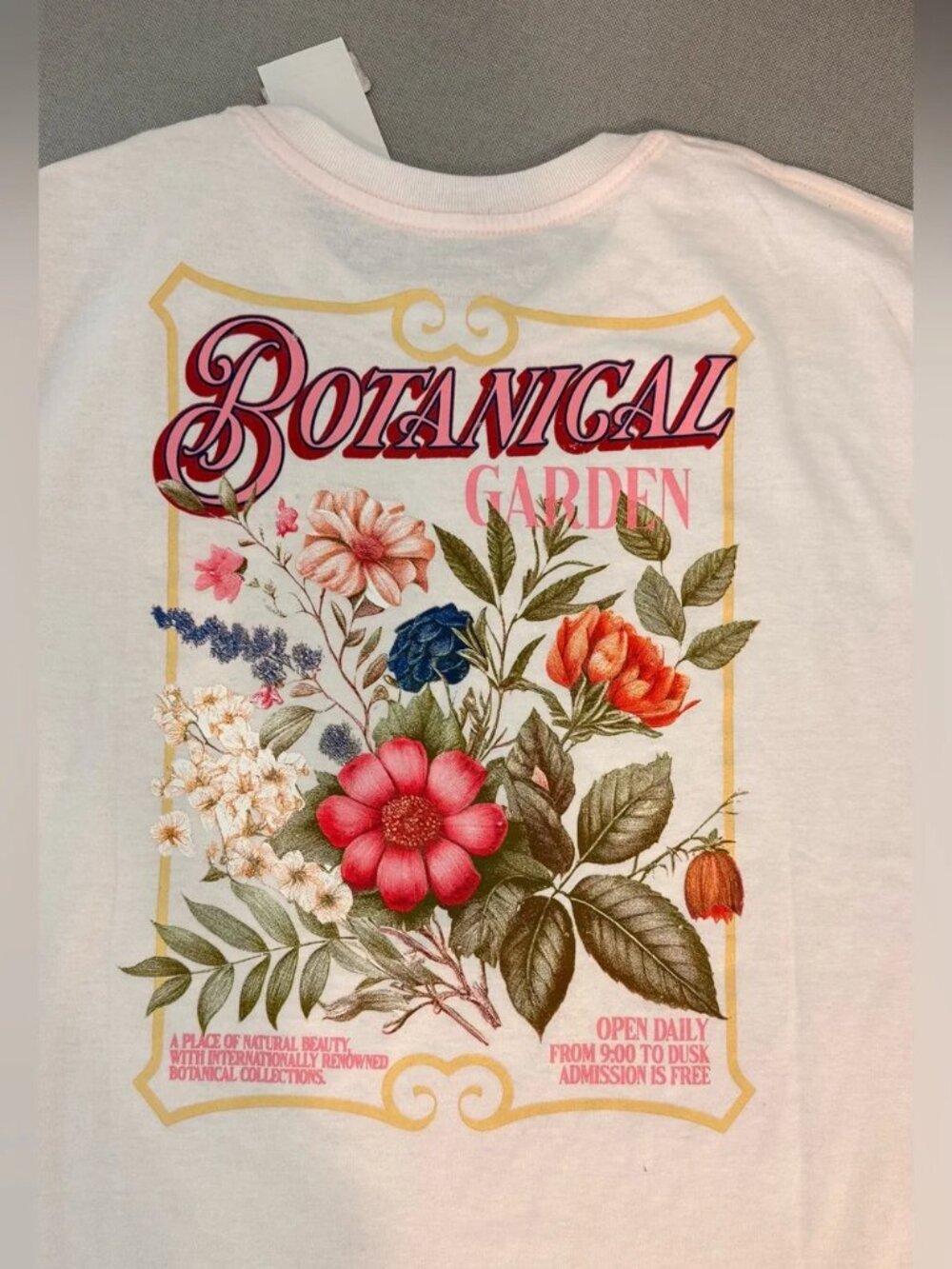 Modern Lux Botanical Garden Graphic T Shirt Women's Size M Tee NWT - Picture 6 of 6